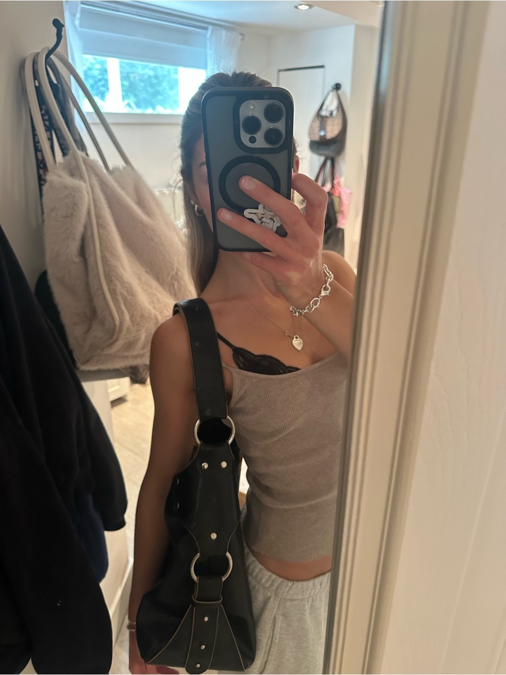 Matt&nat leather vegan Black Shoulder Bag with Tan Trim - Picture 3 of 4